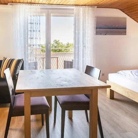 Haus Unterseeblick - Sonnenaufgang Apartment Gaienhofen (Baden-Wurttemberg)